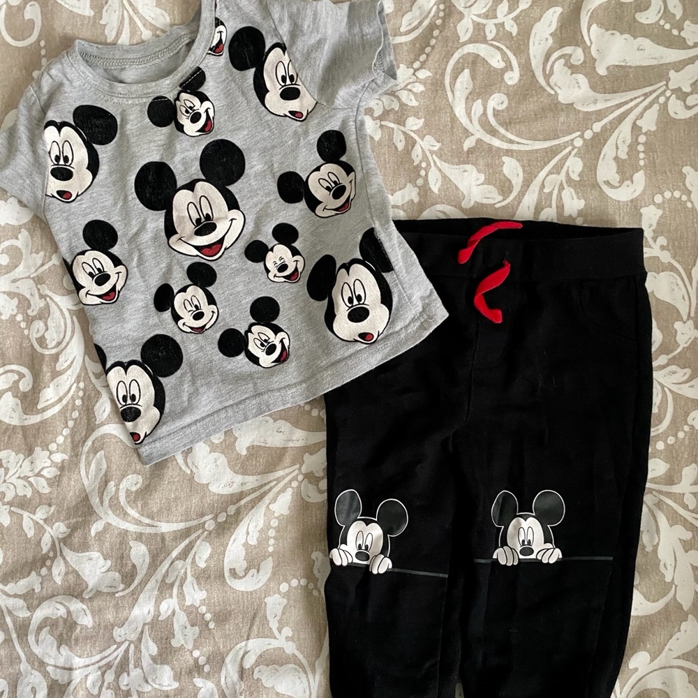 Toddler Mickey Mouse joggers set